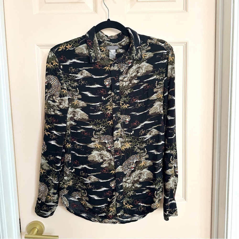 Tiger print H&M button up